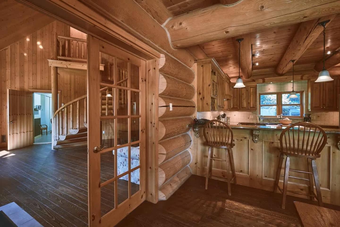 Executive Plus 44 - Majestic Log Chalet With Hot Tub Sauna Heated Pool And Close To Activities Mille-Isles Exterior foto